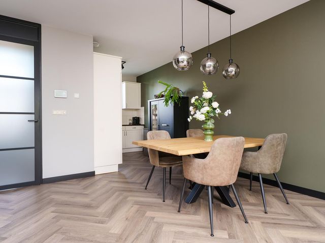 Zalm 7, Hendrik-Ido-Ambacht