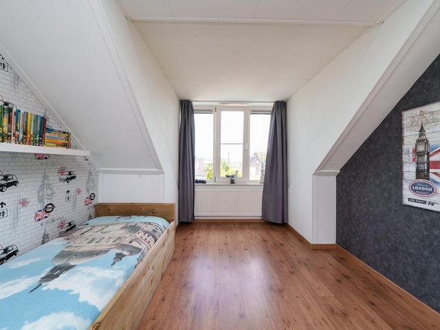 Zalm 7, Hendrik-Ido-Ambacht