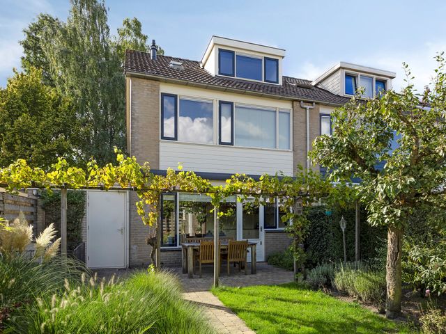 Kamgras 17, Veenendaal