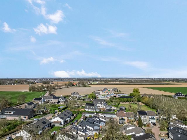 Clara Fabriciuspark 2, Slijk-Ewijk