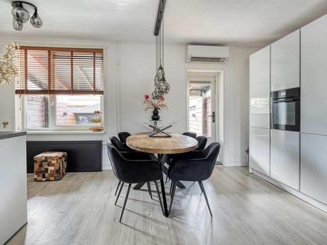 Lijsterbeslaan 18, Schiedam