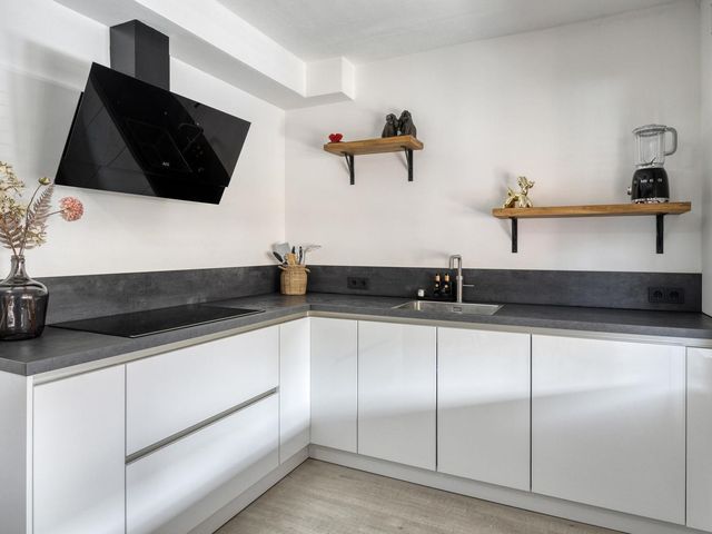 Lijsterbeslaan 18, Schiedam