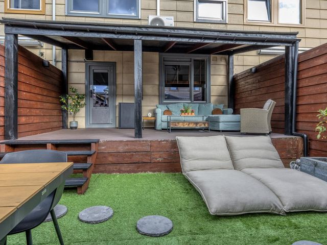 Lijsterbeslaan 18, Schiedam