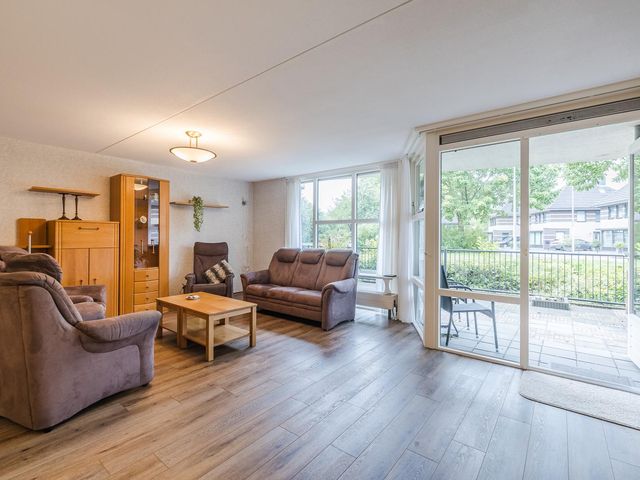Aardenburg 5, Hoogeveen