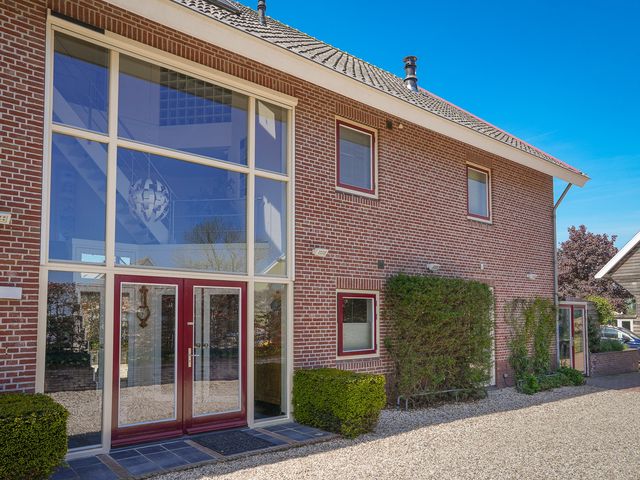 Broekseweg 64, Meerkerk