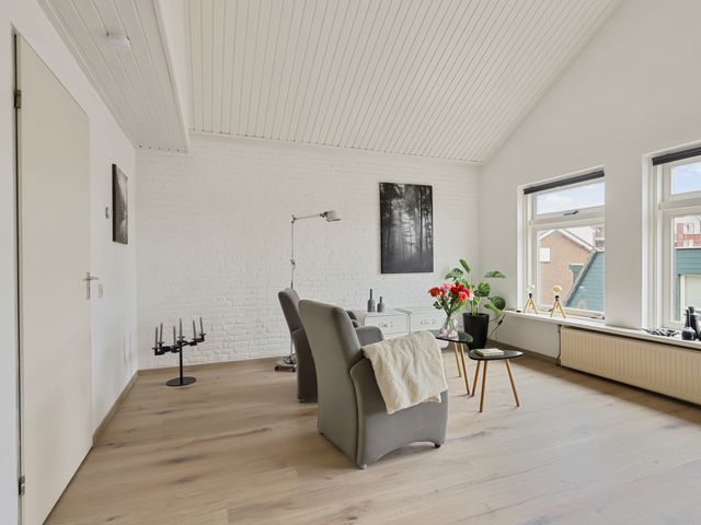 Willemsstraat 4 1eV, Elst