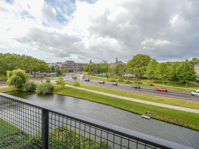 Suze Groeneweglaan 135, Rotterdam