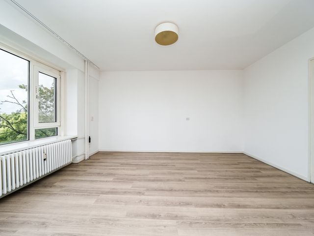 Suze Groeneweglaan 135, Rotterdam