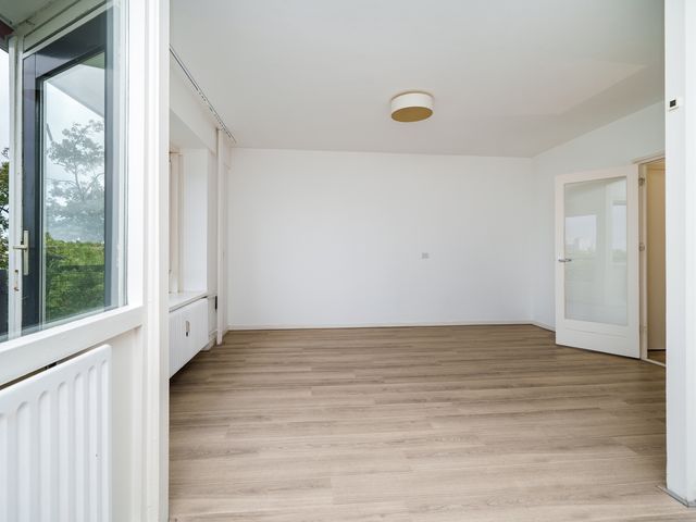 Suze Groeneweglaan 135, Rotterdam