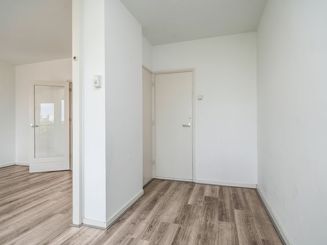 Suze Groeneweglaan 135, Rotterdam