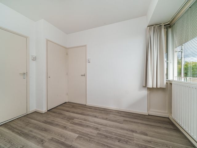 Suze Groeneweglaan 135, Rotterdam