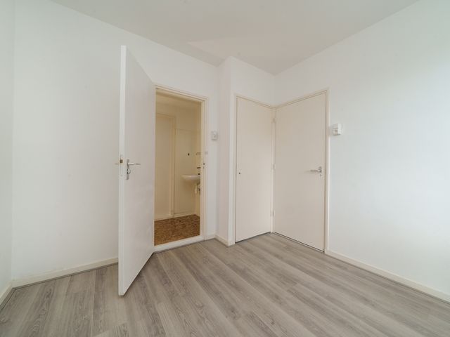 Suze Groeneweglaan 135, Rotterdam