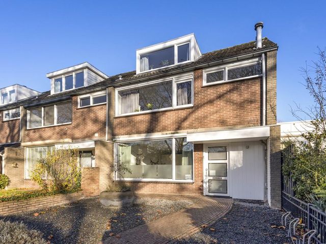 Zandhovenstraat 2, Breda