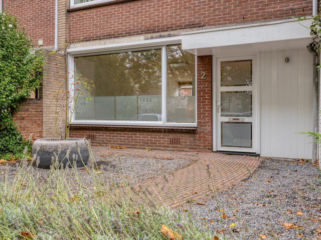 Zandhovenstraat 2, Breda