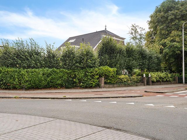 Weeresteinstraat 110, Hillegom