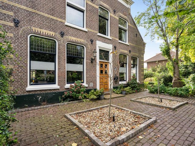 Weeresteinstraat 110, Hillegom