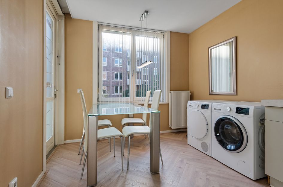 Akbarstraat 6A1