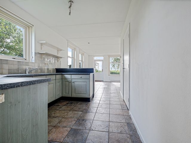 Zuiderwouder Dorpsstraat 48, Zuiderwoude