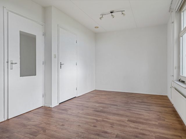 Zuiderwouder Dorpsstraat 48, Zuiderwoude