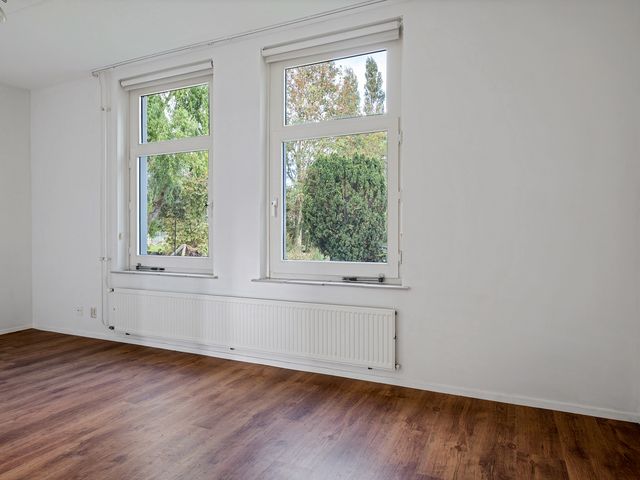 Zuiderwouder Dorpsstraat 48, Zuiderwoude