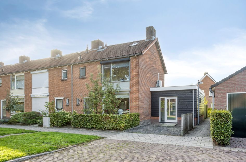 44 R I-Straat 29