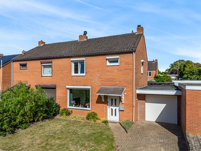 Rosastraat 15, Munstergeleen