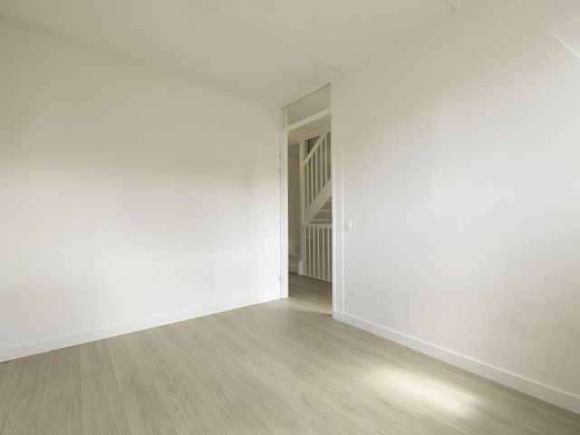 Colonnade 75, Hoofddorp