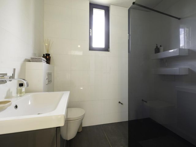 Colonnade 75, Hoofddorp