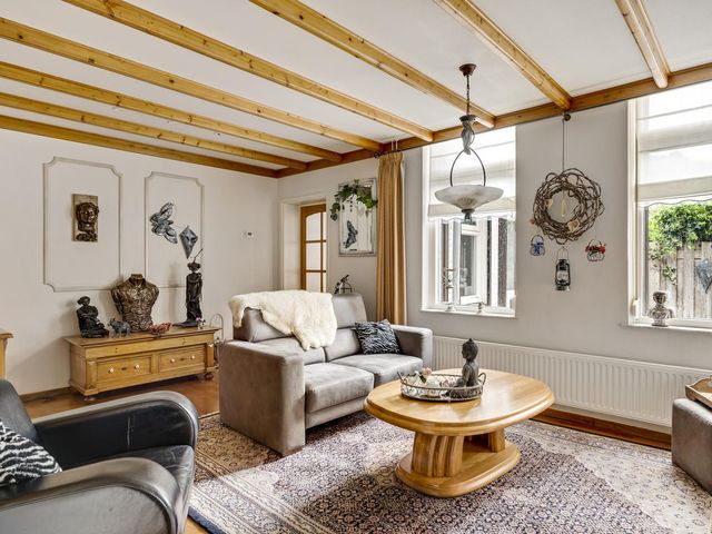 Wilhelminasingel 195, Weert