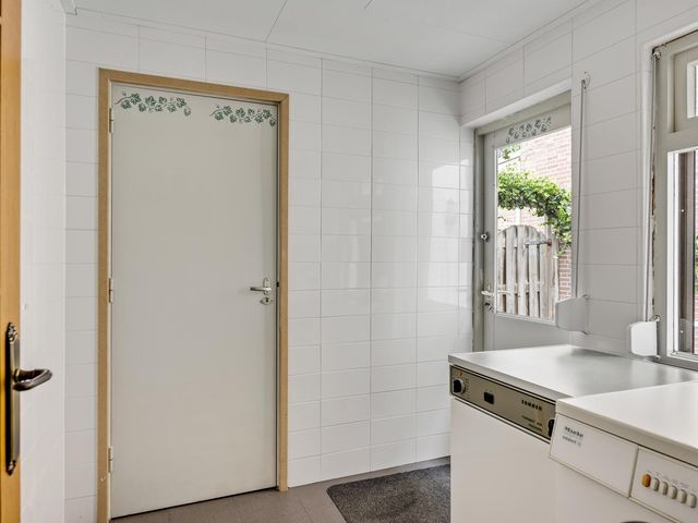 Wilhelminasingel 195, Weert