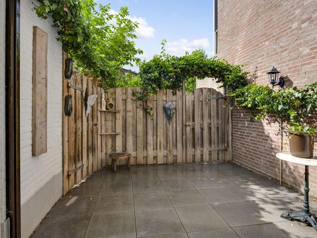 Wilhelminasingel 195, Weert
