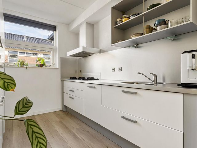 Olle Kapoenstraat 8, Almere