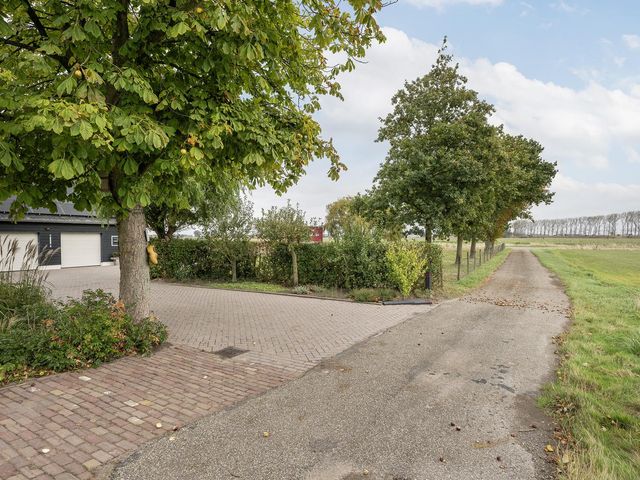 Hogeweg 67, Sint-Maartensdijk
