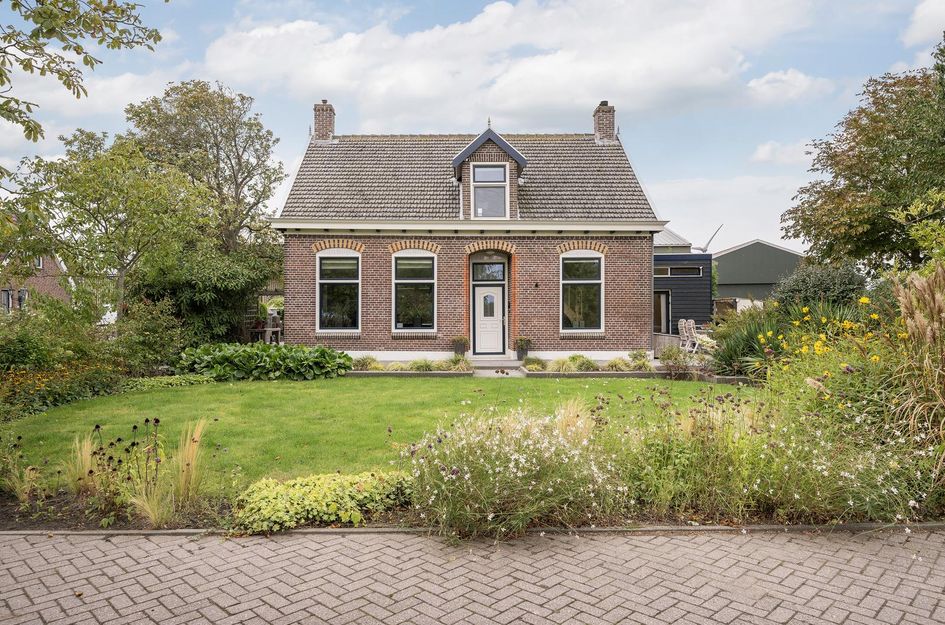 Hogeweg 67