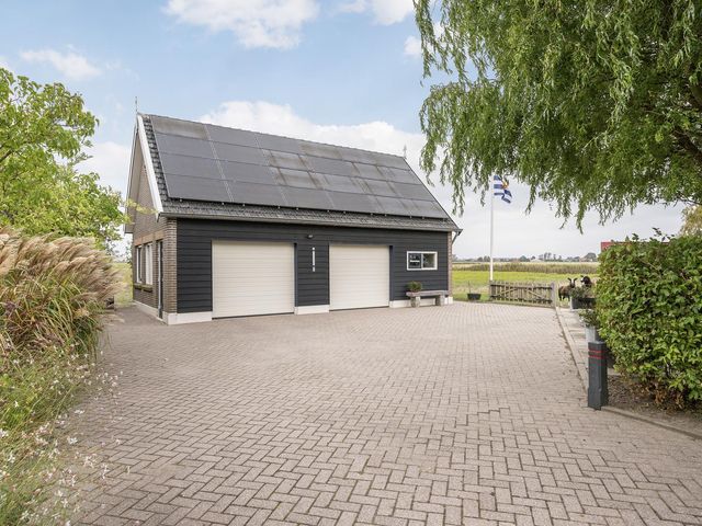 Hogeweg 67, Sint-Maartensdijk