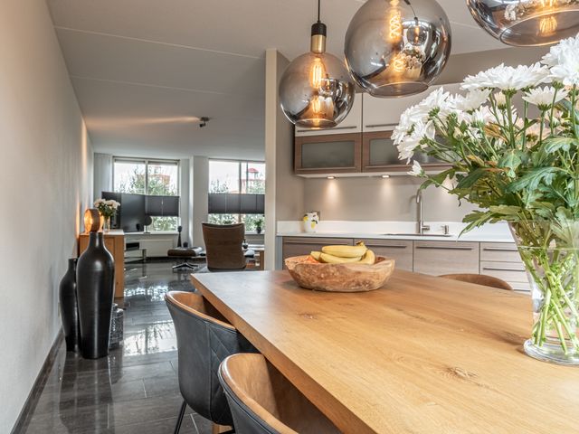 Van Hobokenhaven 10, Barendrecht