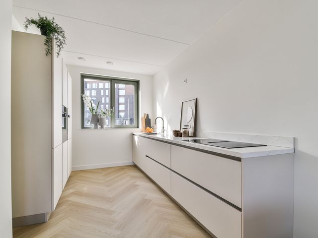 Elementenweg 66, Spijkenisse