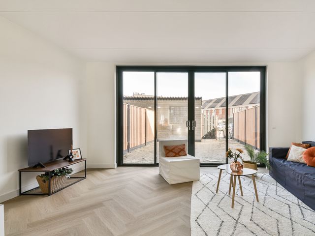 Elementenweg 66, Spijkenisse