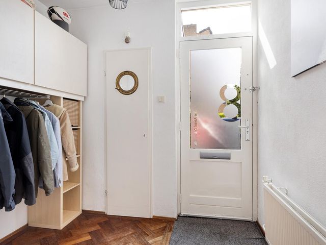 Lindendreef 8, Vlaardingen