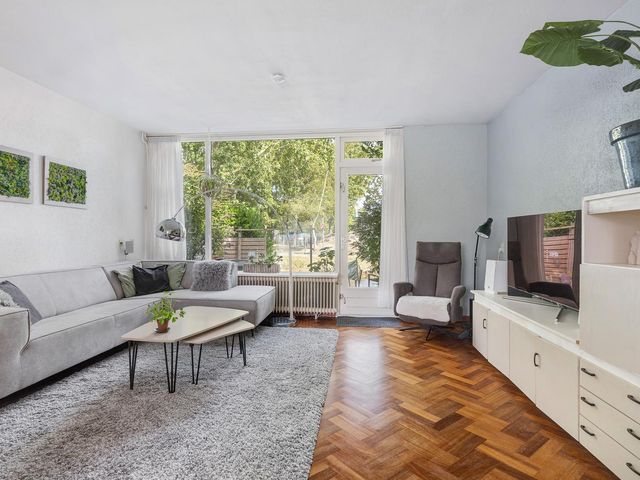 Lindendreef 8, Vlaardingen
