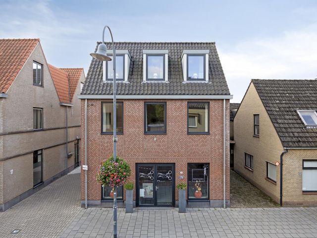 Nieuwstraat 23B, Made