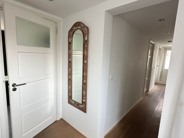 Breed 35A, Hoorn