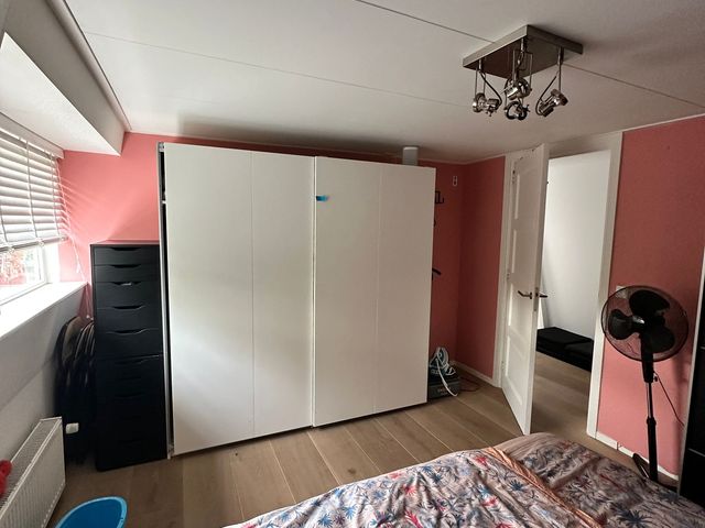 Breed 35A, Hoorn