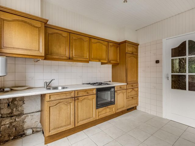 Van Hallstraat 10, Elst