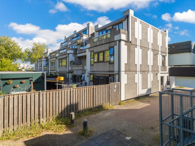 Essenburg 28, Dordrecht