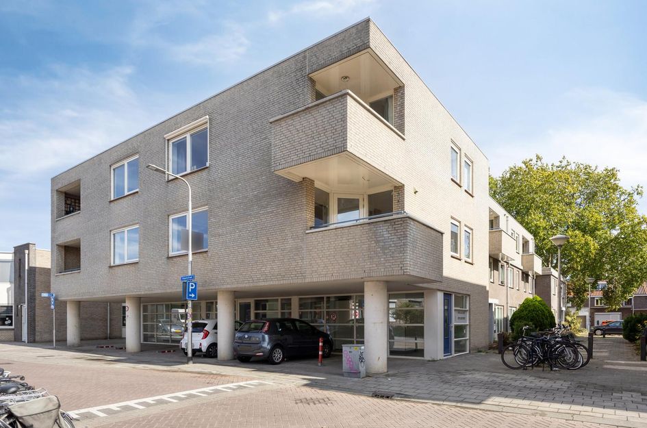 Diepenstraat 76c