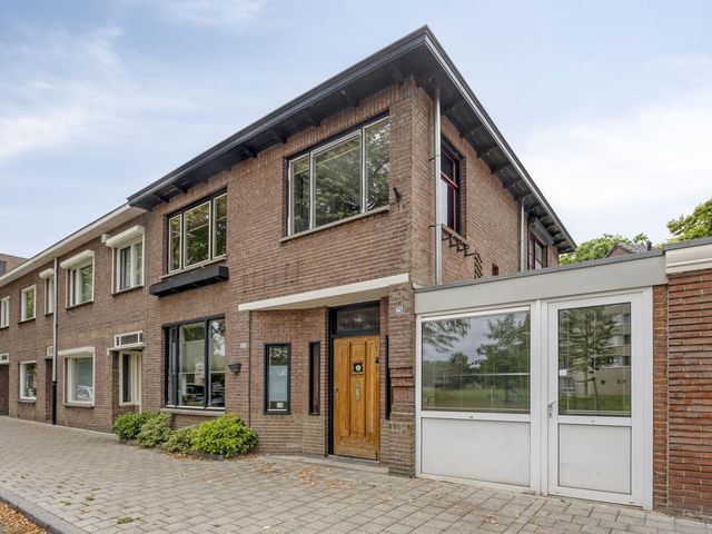Korenbloemstraat 25, Tilburg