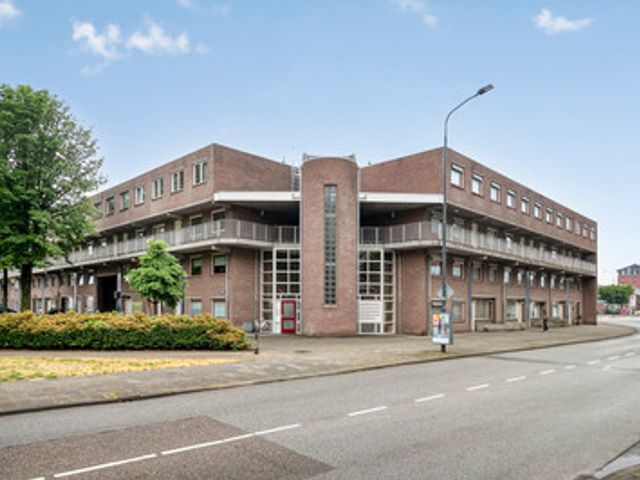 Zuidende 42, Helmond
