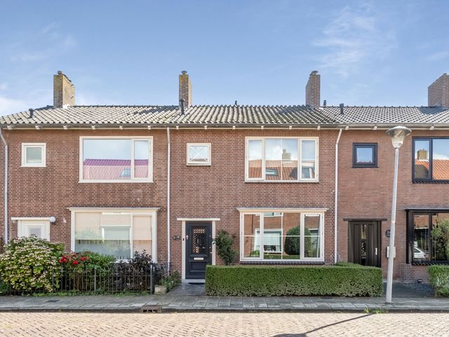 Ceramstraat 16, Den Helder