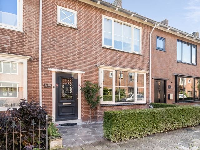 Ceramstraat 16, Den Helder